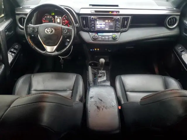 2018 TOYOTA RAV4 SE  