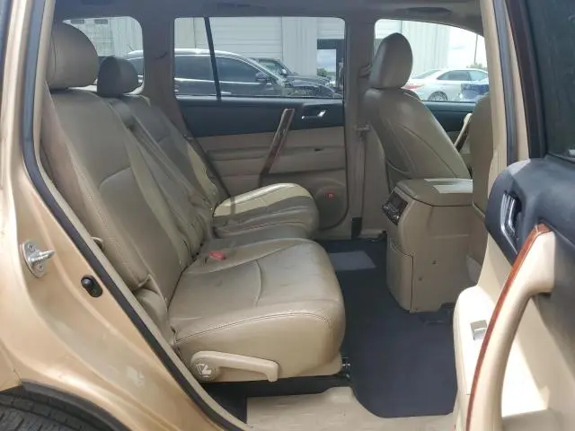 2011 TOYOTA HIGHLANDER LIMITED  