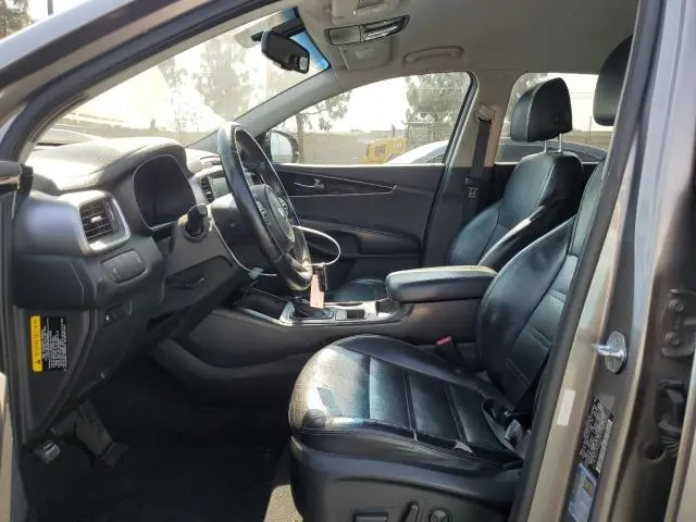 2017 KIA SORENTO LX  