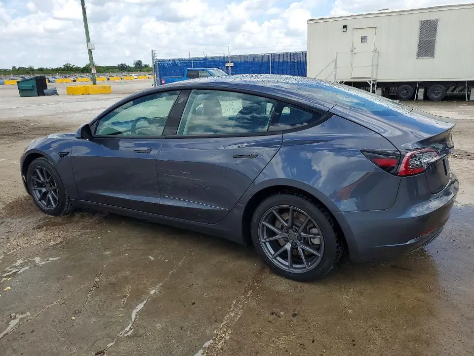 2022 TESLA MODEL 3   
