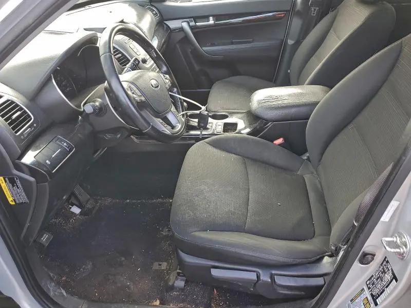2014 KIA SORENTO LX  