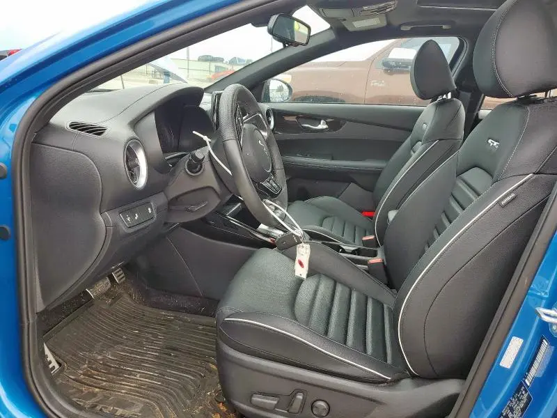 2023 KIA FORTE GT LINE  