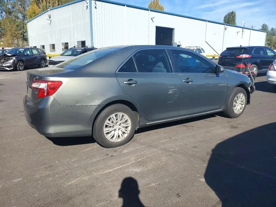 2012 TOYOTA CAMRY LE  