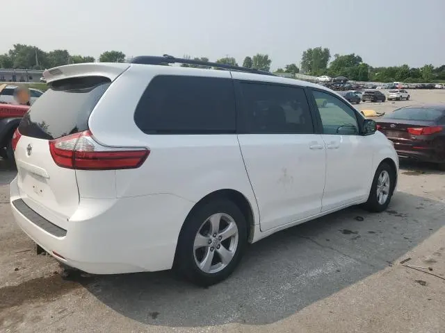 2016 TOYOTA SIENNA LE  