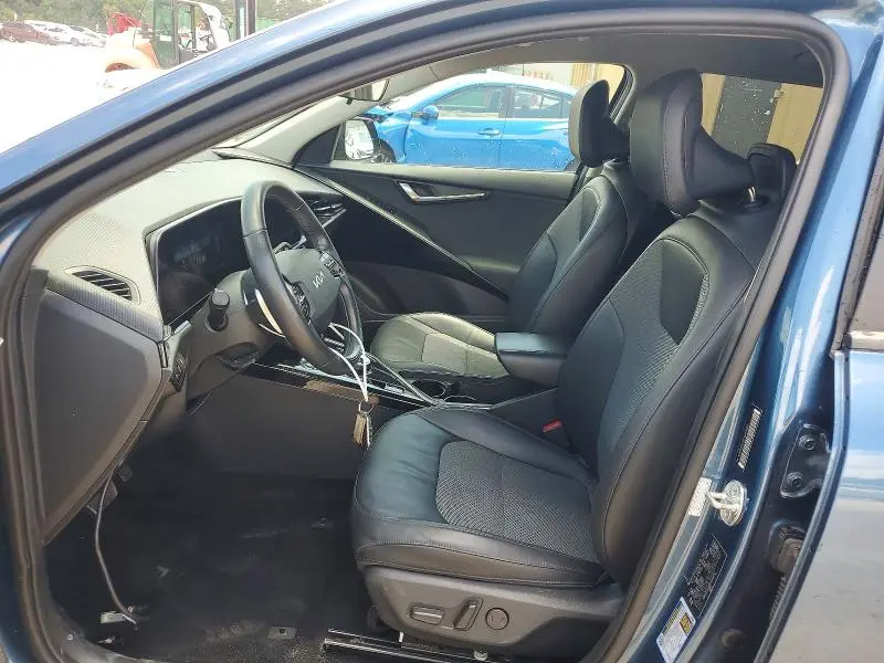 2026 KIA NIRO LX  