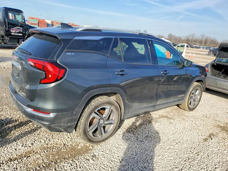 2021 GMC TERRAIN SLT  