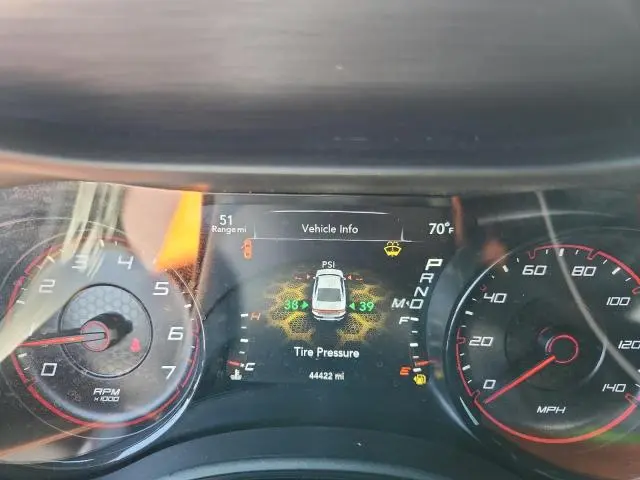 2017 DODGE CHARGER SE  