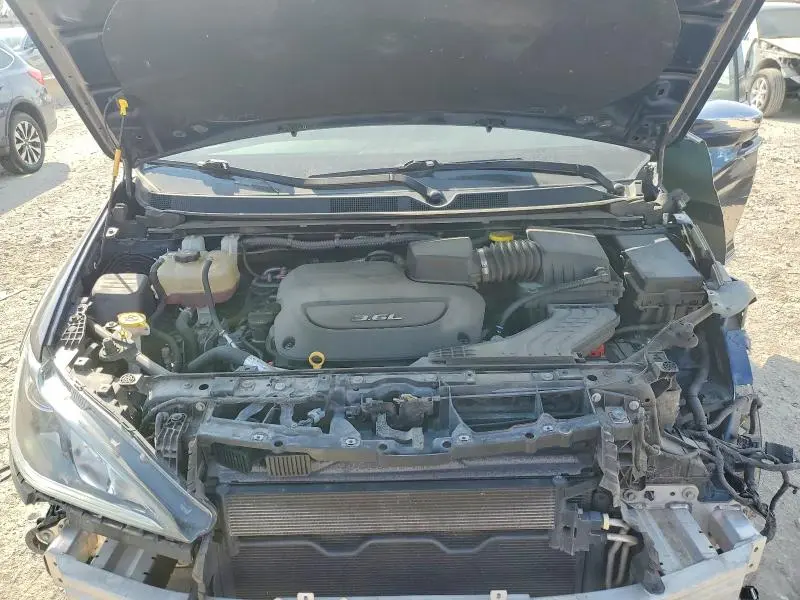 2017 CHRYSLER PACIFICA LIMITED  