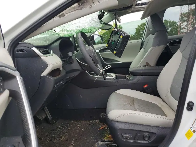 2025 TOYOTA RAV4 LIMITED  