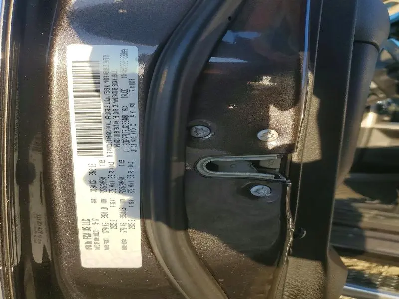 2018 RAM 1500 SLT  