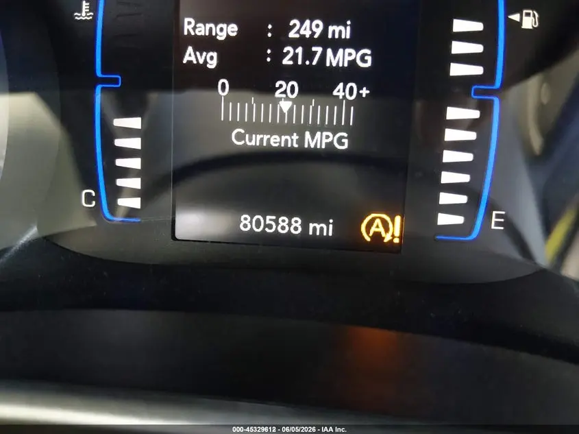 2021 CHRYSLER VOYAGER LX