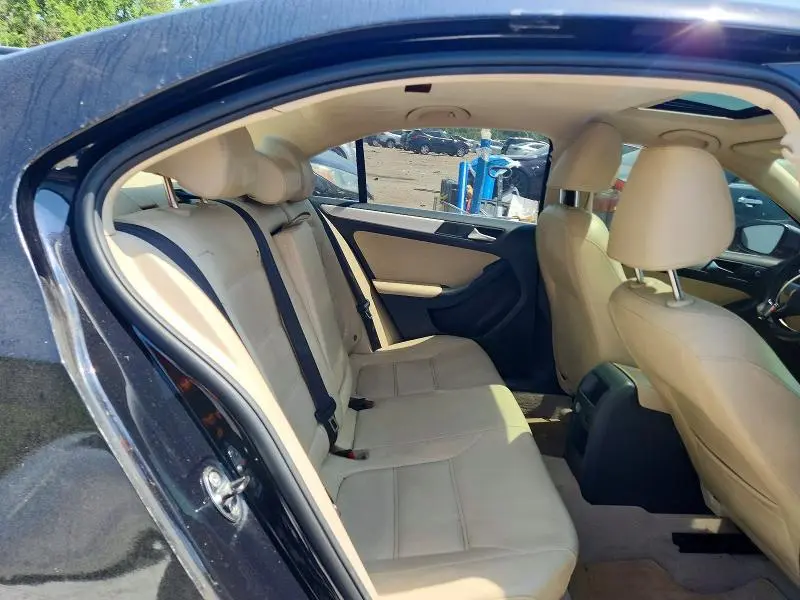 2013 VOLKSWAGEN JETTA HYBRID  
