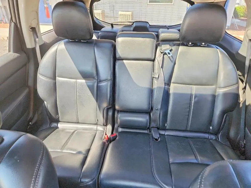 2017 NISSAN PATHFINDER SL  