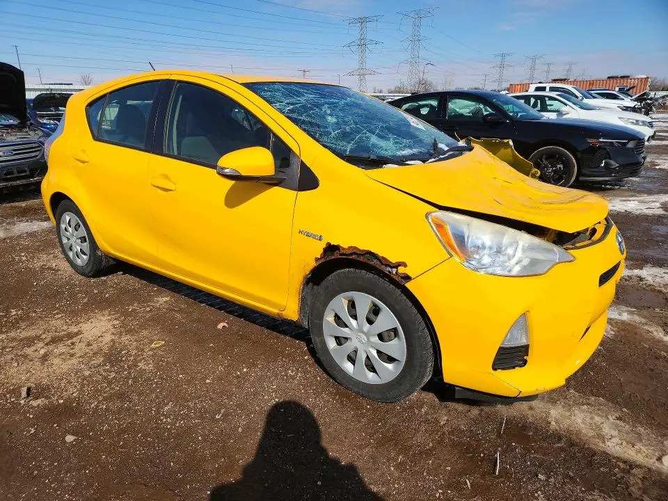 2014 TOYOTA PRIUS C TWO  