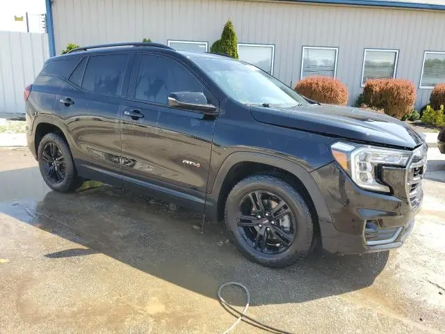 2022 GMC TERRAIN AT4  