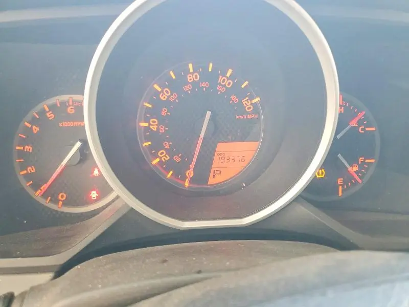 2011 TOYOTA 4RUNNER SR5  