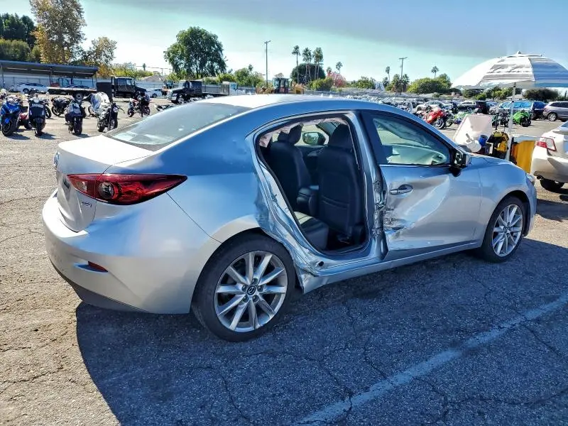 2017 MAZDA 3 TOURING  