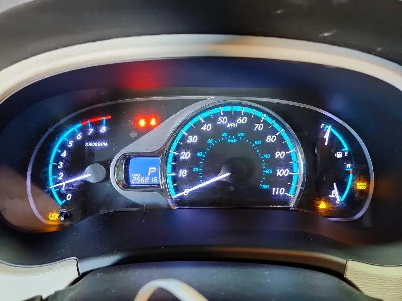 2011 TOYOTA SIENNA XLE 7-PASSENGER  