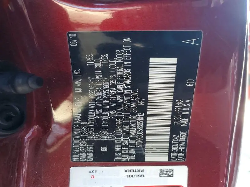 2011 TOYOTA SIENNA LE  