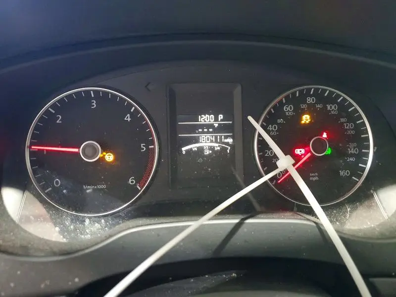 2013 VOLKSWAGEN JETTA TDI  