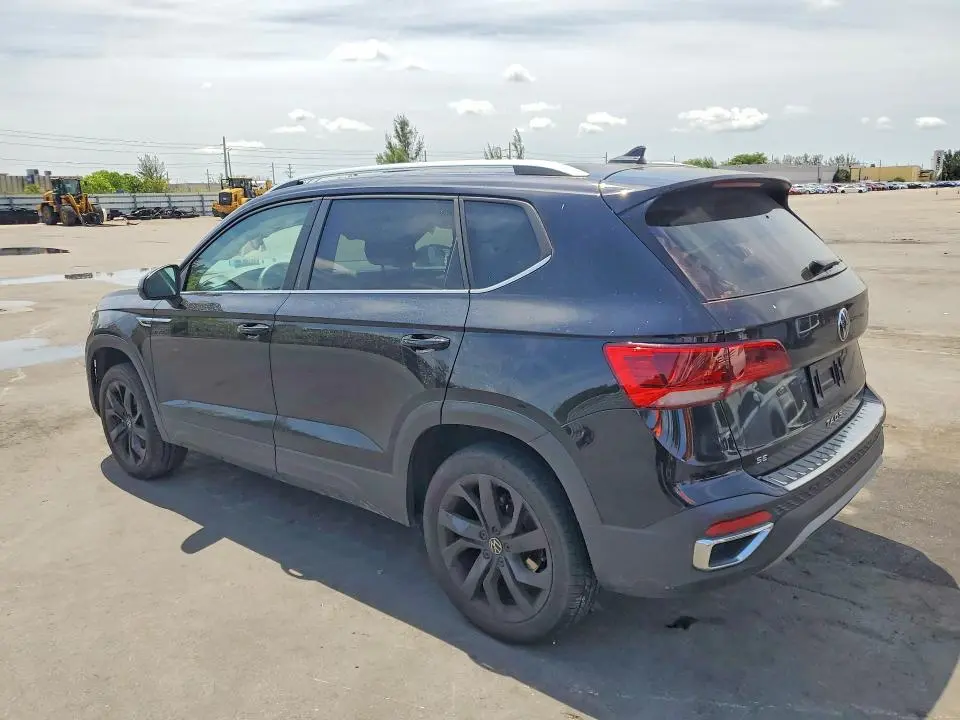 2024 VOLKSWAGEN TAOS SE  