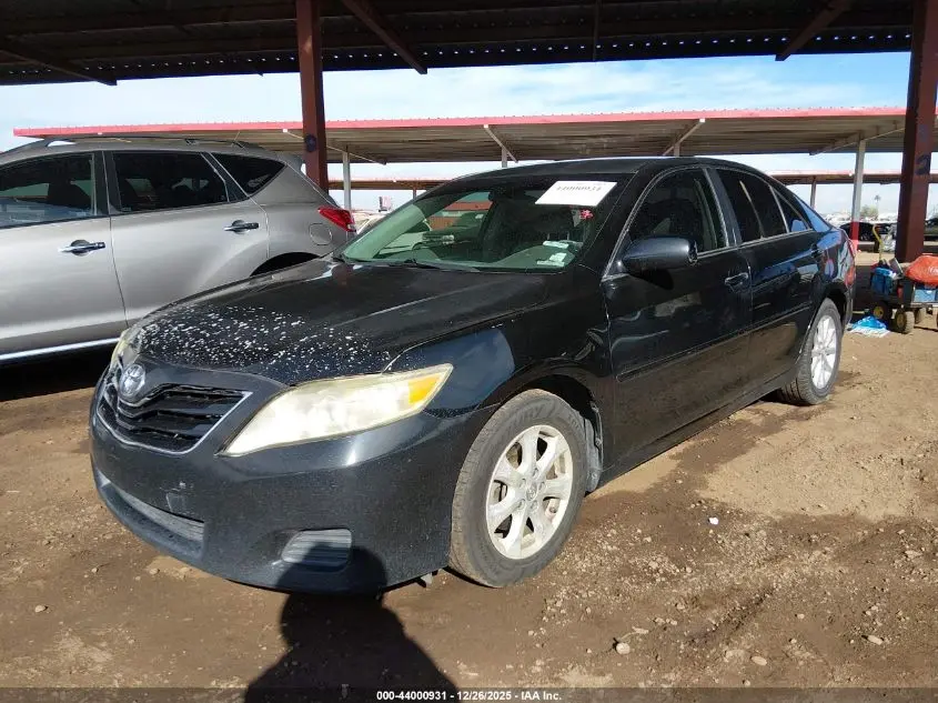 2011 TOYOTA CAMRY LE