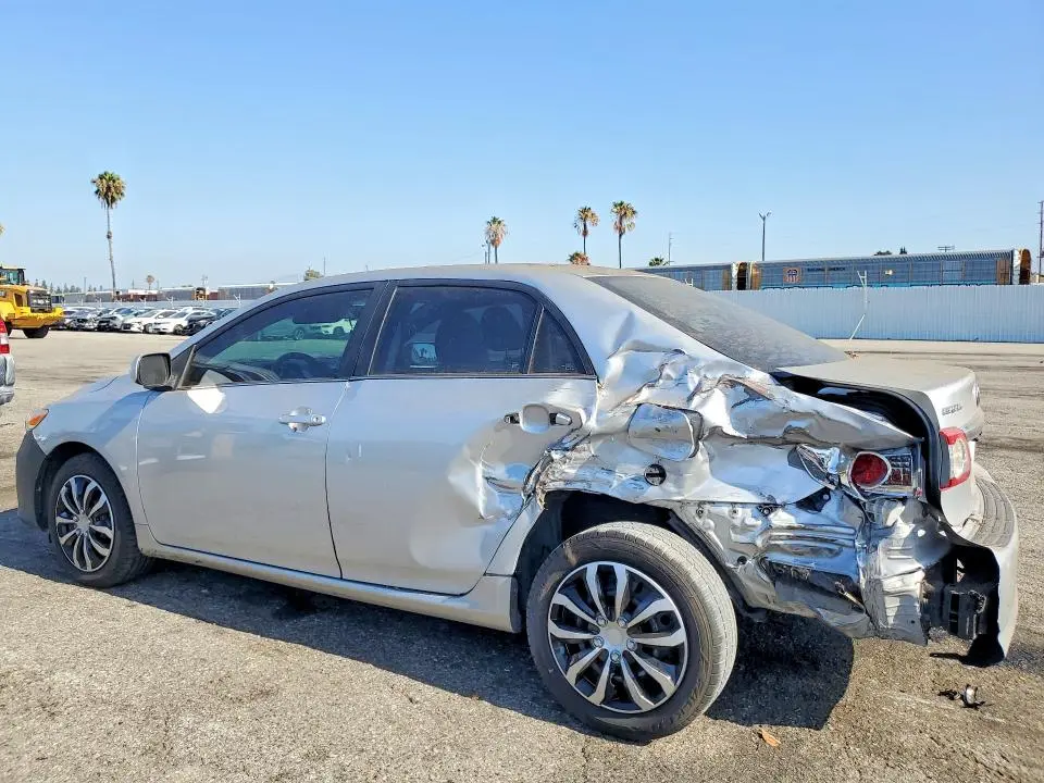 2013 TOYOTA COROLLA LE  