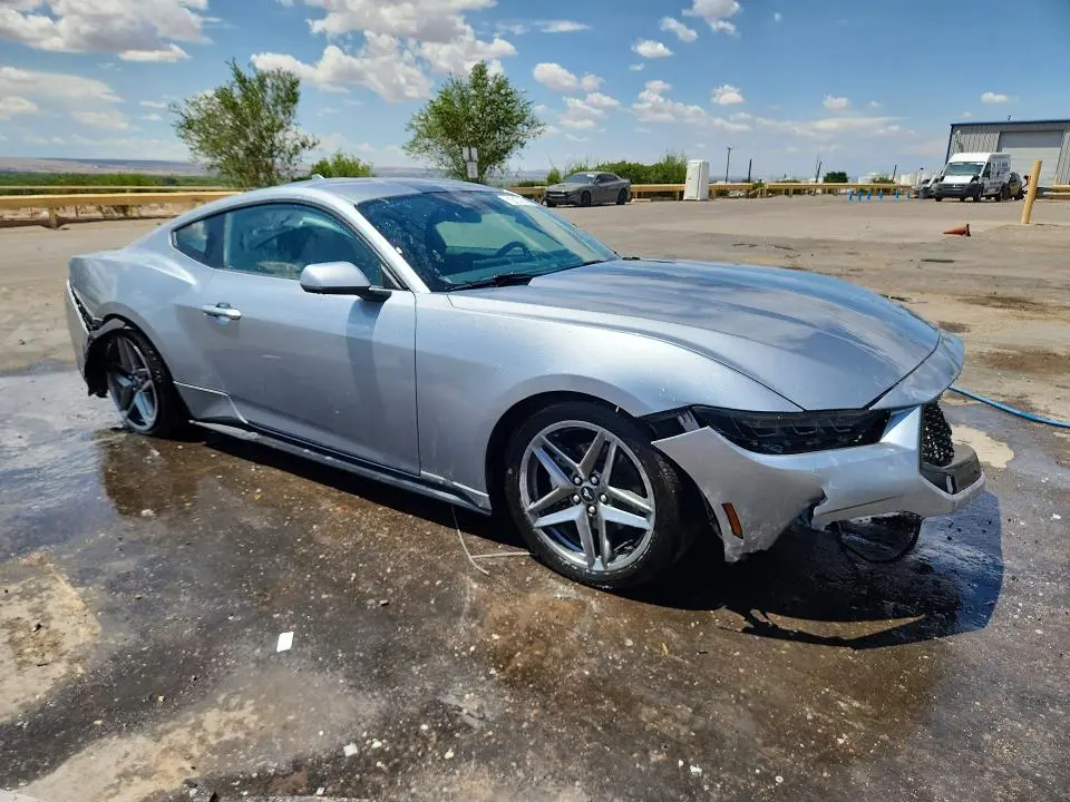 2026 FORD MUSTANG   