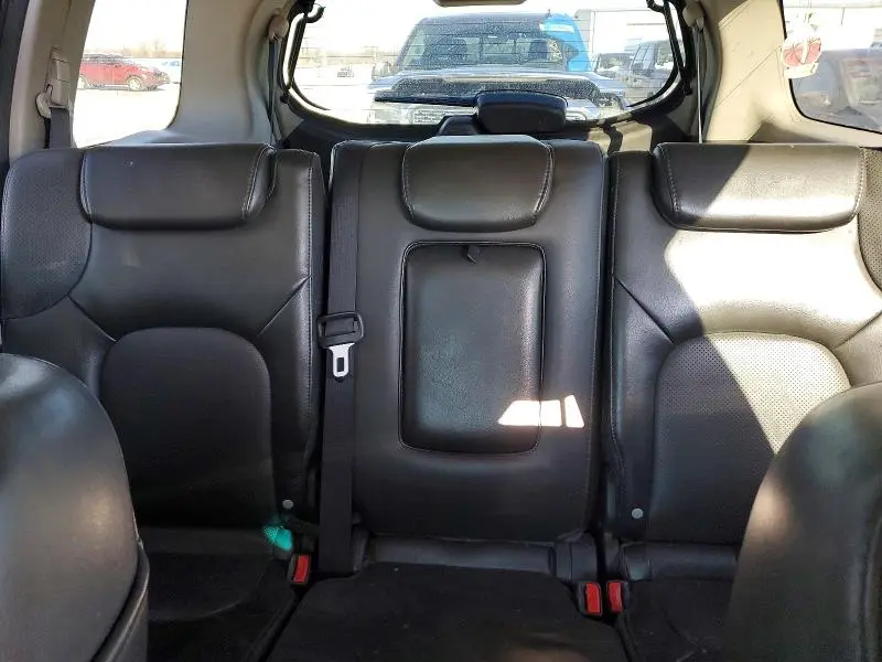 2011 NISSAN PATHFINDER S  
