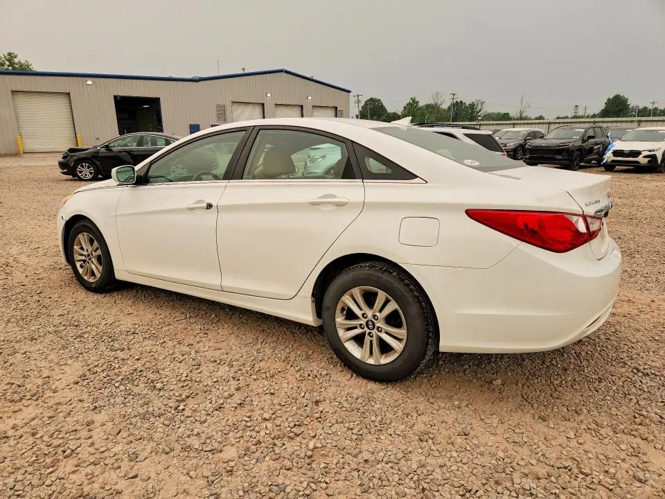 2013 HYUNDAI SONATA GLS  