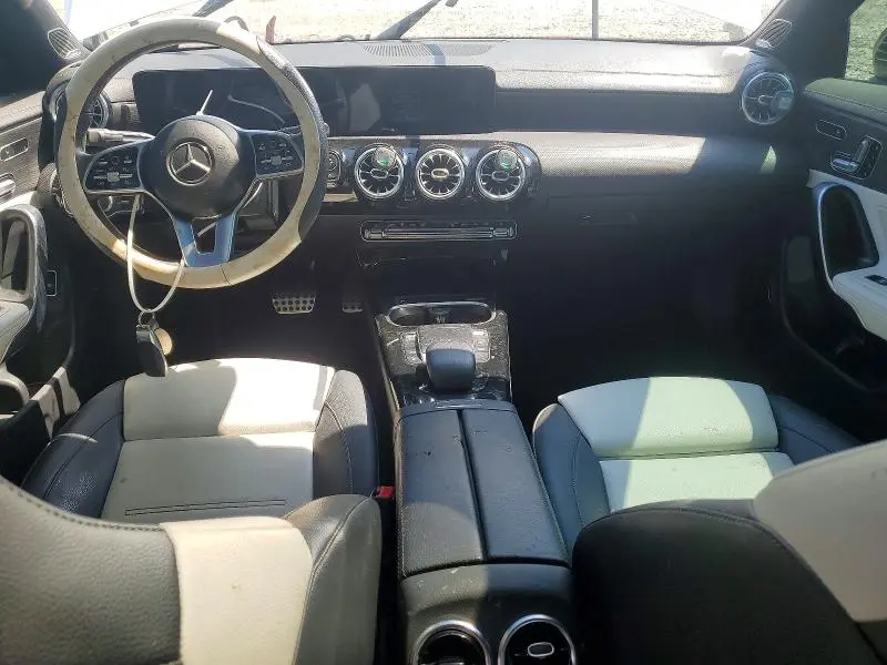 2021 MERCEDES-BENZ CLA   