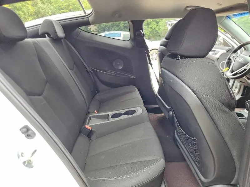 2015 HYUNDAI VELOSTER BASE  