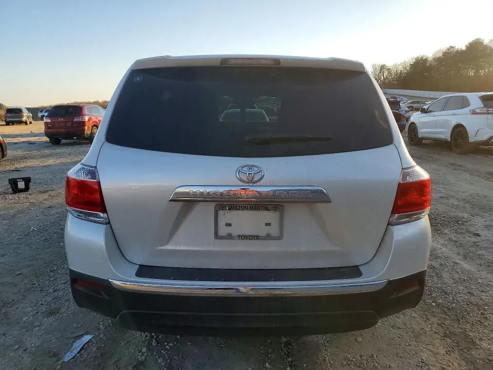 2013 TOYOTA HIGHLANDER BASE  