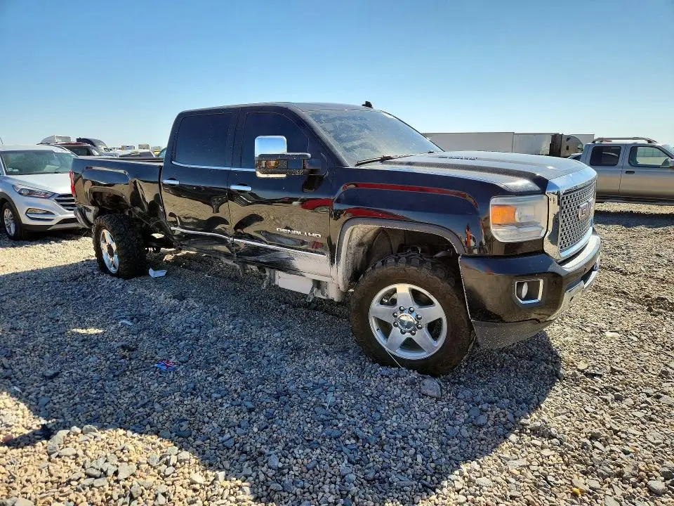2015 GMC SIERRA K2500 DENALI  