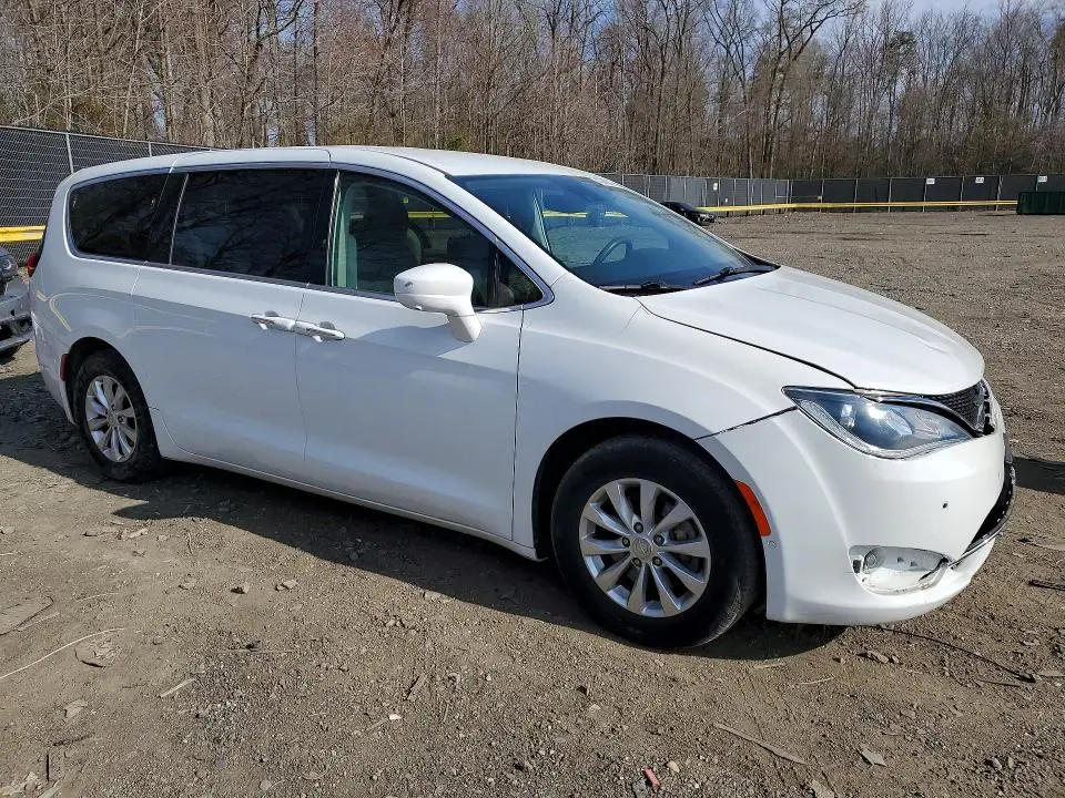 2019 CHRYSLER PACIFICA TOURING PLUS  