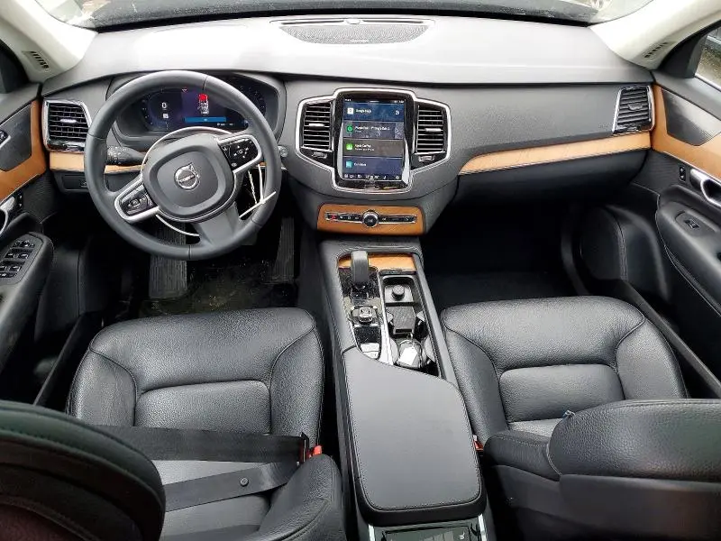 2023 VOLVO XC90 PLUS  
