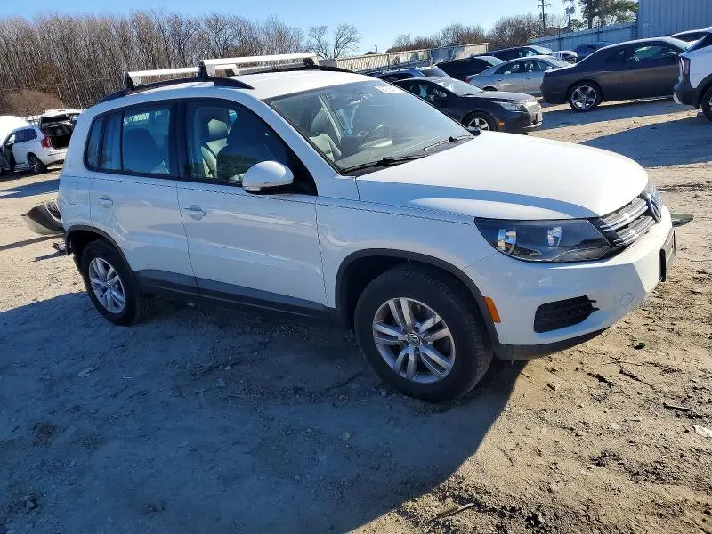 2016 VOLKSWAGEN TIGUAN S  
