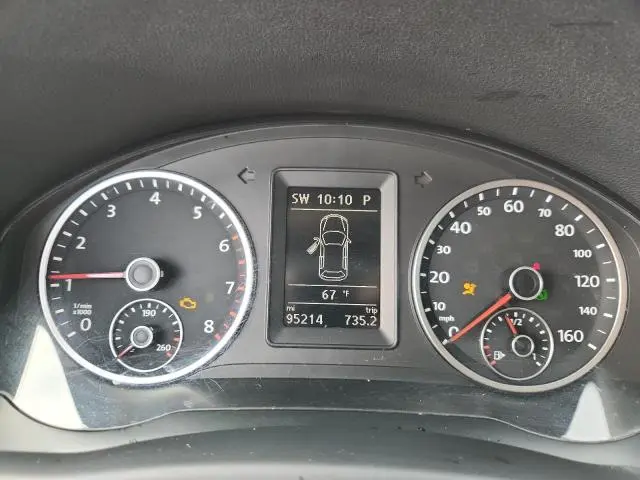 2013 VOLKSWAGEN TIGUAN S  