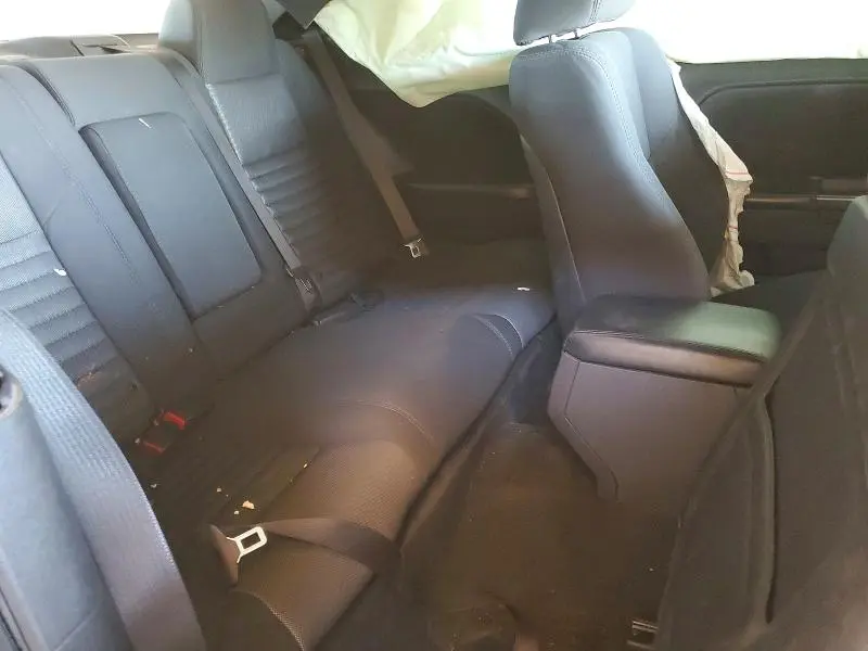 2013 DODGE CHALLENGER SXT  