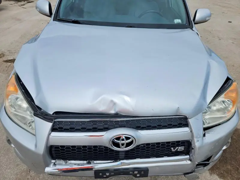 2011 TOYOTA RAV4 LIMITED  