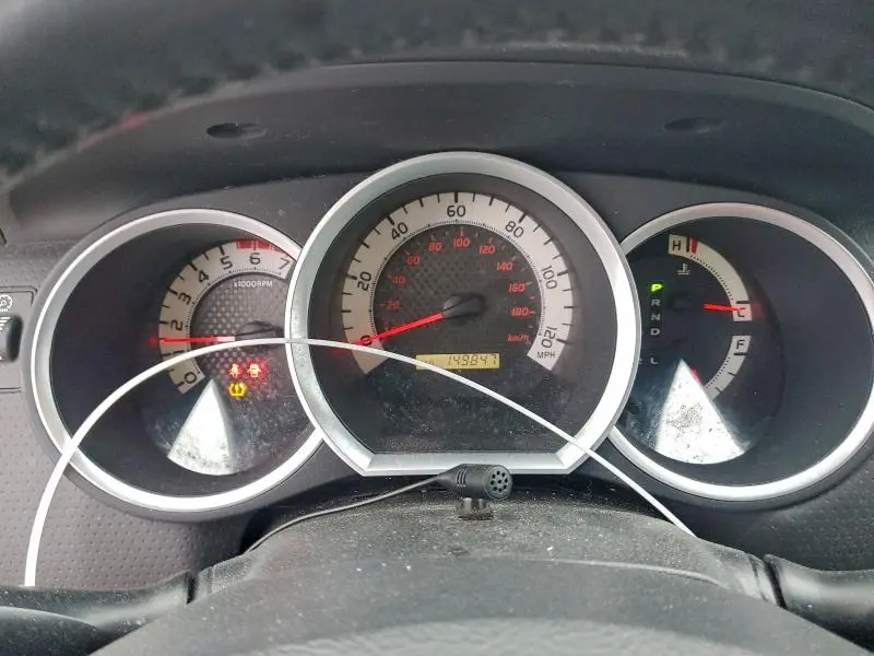 2011 TOYOTA TACOMA V6  