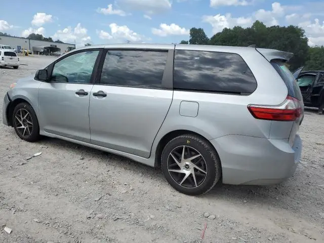 2020 TOYOTA SIENNA L  
