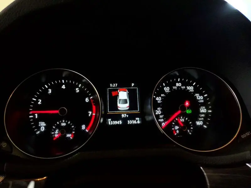 2017 VOLKSWAGEN PASSAT SE  