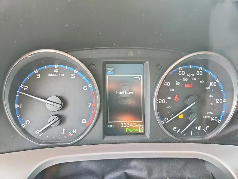 2018 TOYOTA RAV4 XLE  