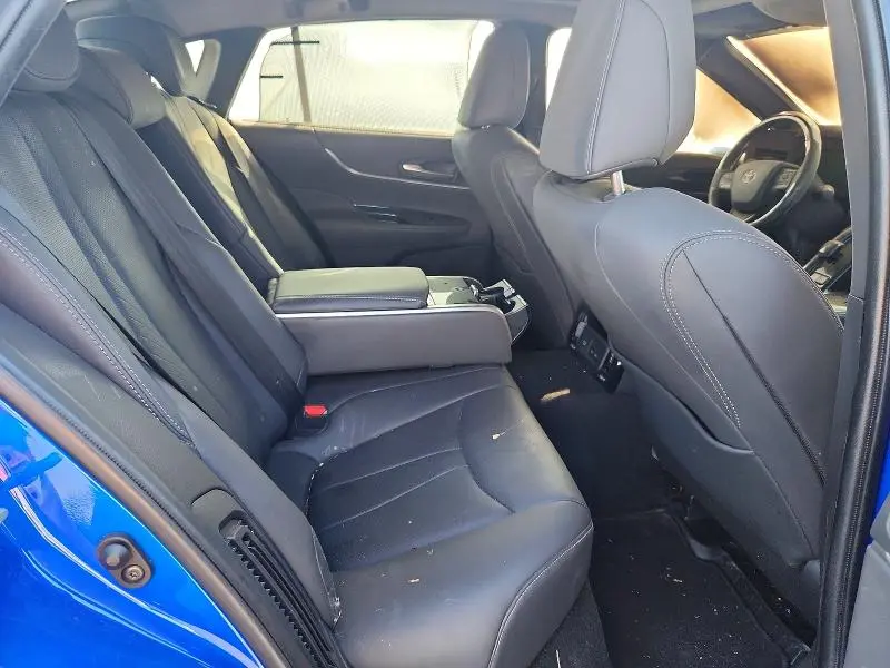2023 TOYOTA MIRAI LIMITED  