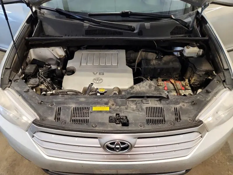 2012 TOYOTA HIGHLANDER BASE  