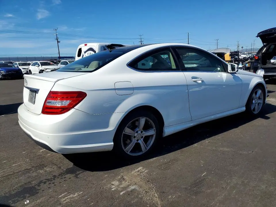 2015 MERCEDES-BENZ C 250  