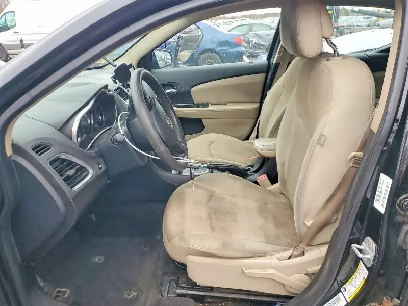 2014 DODGE AVENGER SE  