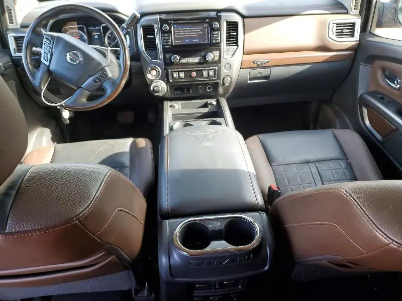 2017 NISSAN TITAN SV  