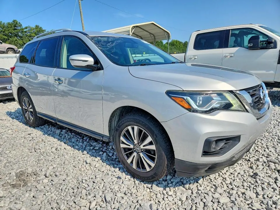 2019 NISSAN PATHFINDER SV  